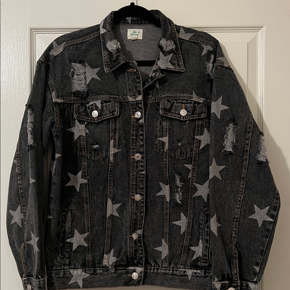 Star-Patterned Black Jean Jacket - image 1